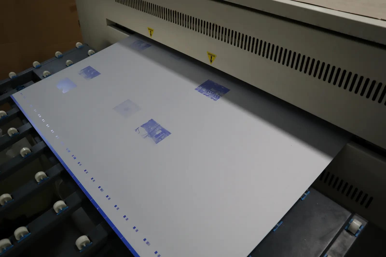 Офсетная форма выезжает из CTP