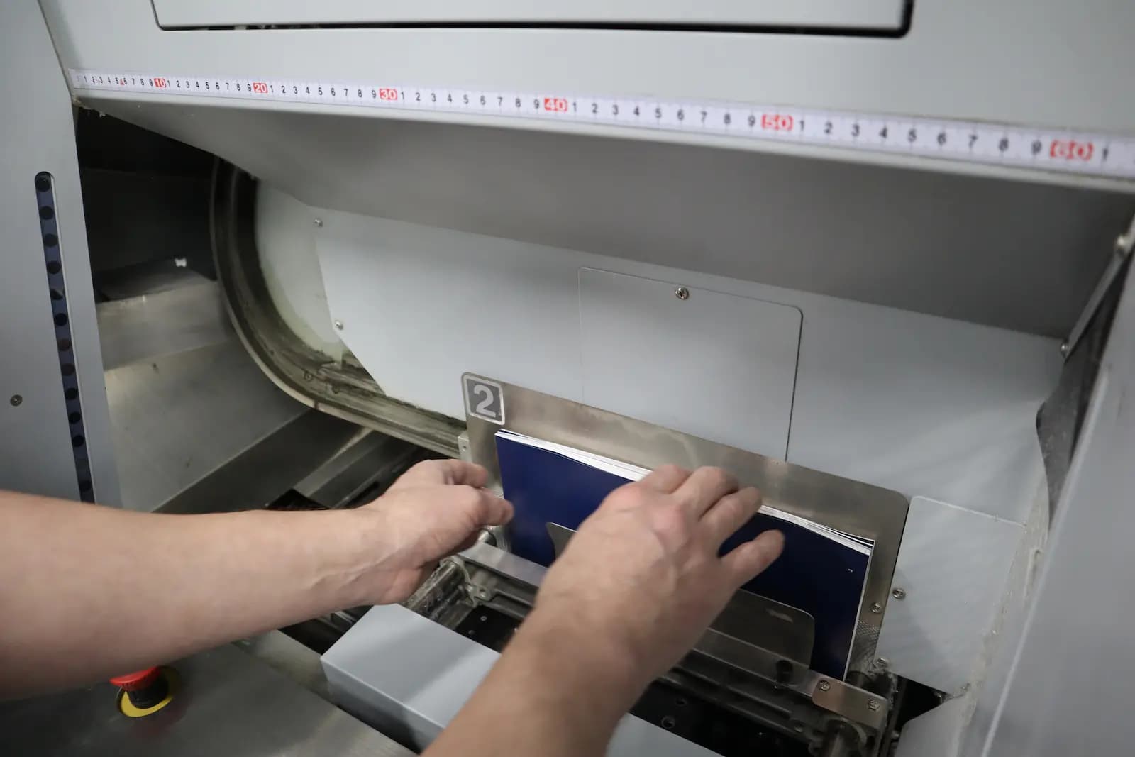 Термоклей корешка