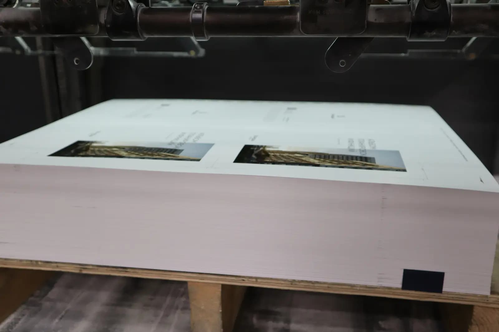 Паллета отпечатанных листов