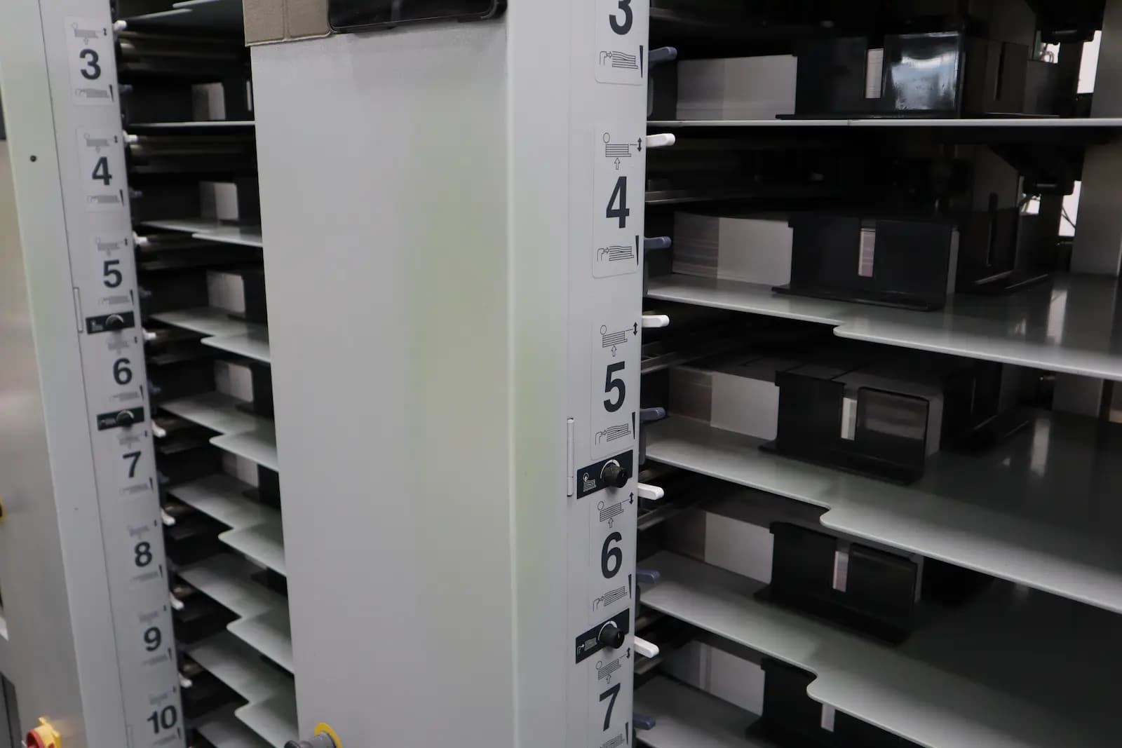 Подбор блоков каталога на листоподборочной машине