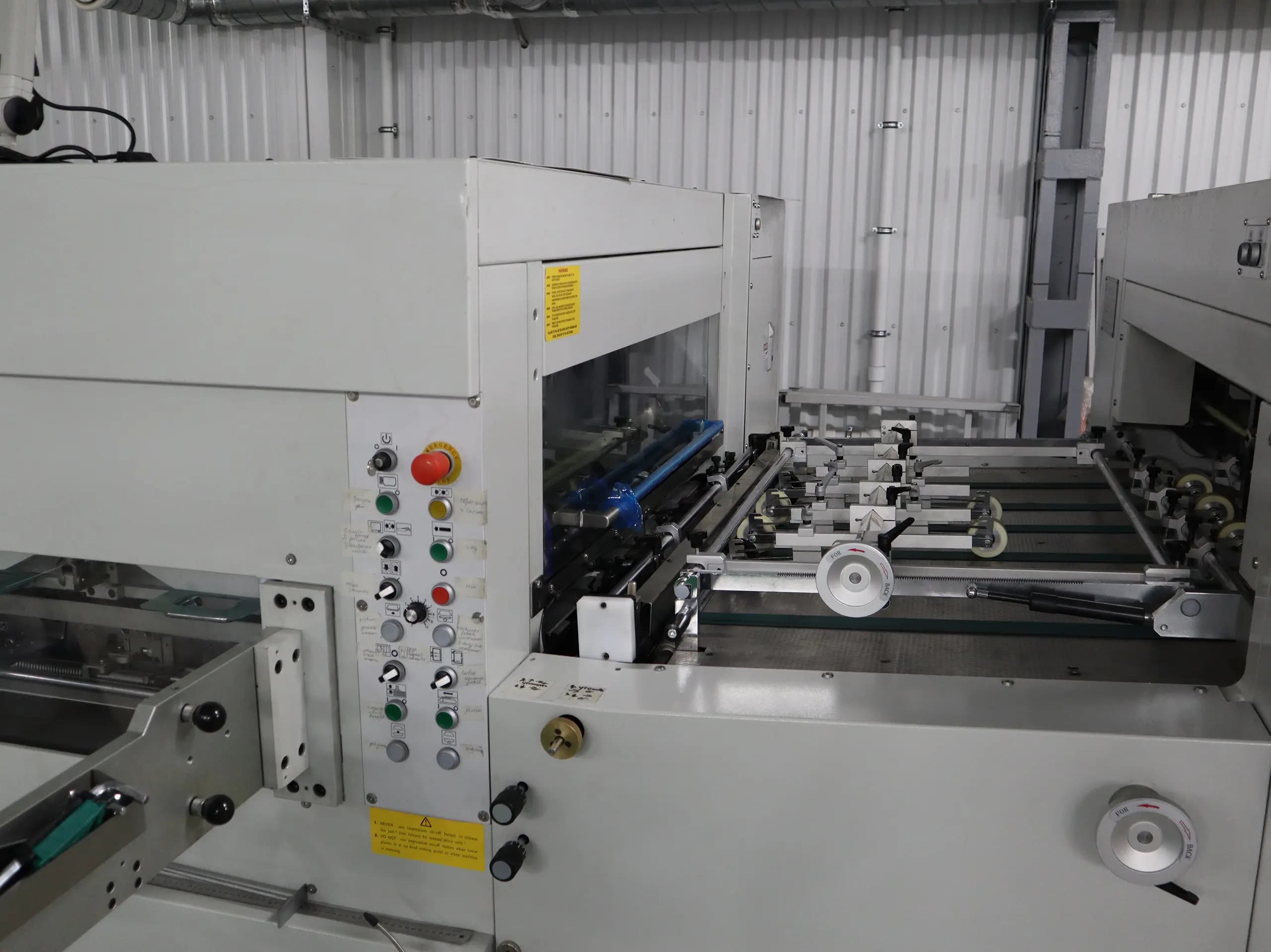 Автоматический высекательный пресс Sterling S-CUT 106C
