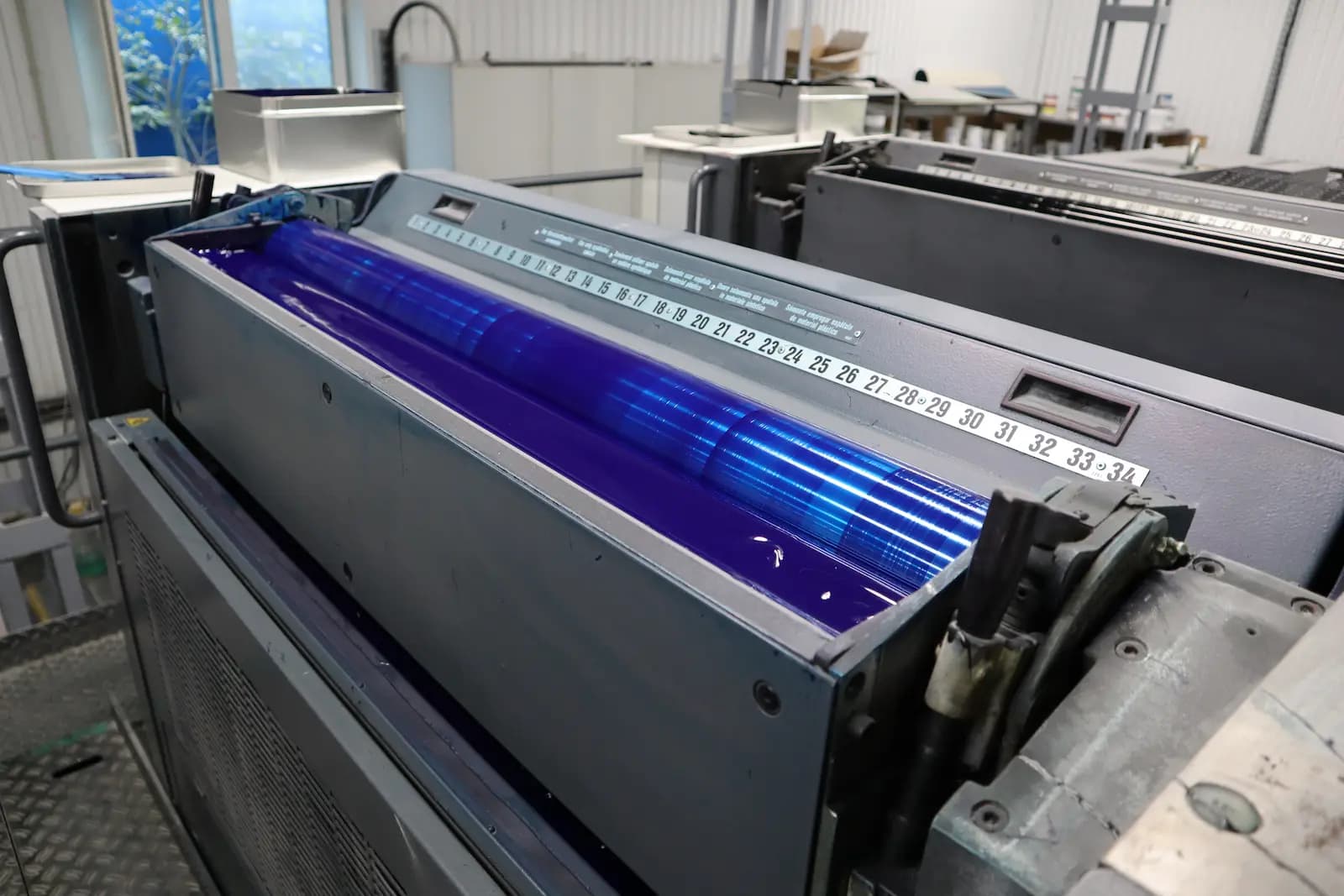 Кипсейка офсетной печатной машины с краской cyan